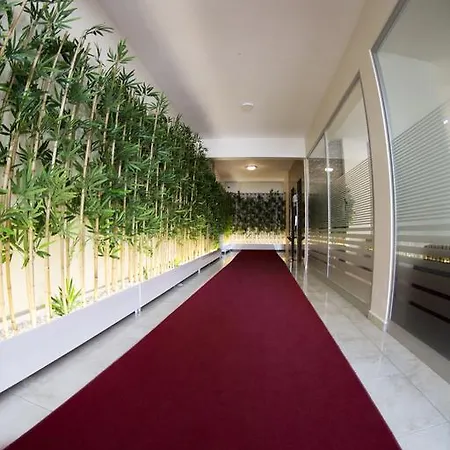 Timucin Aparthotel 3*