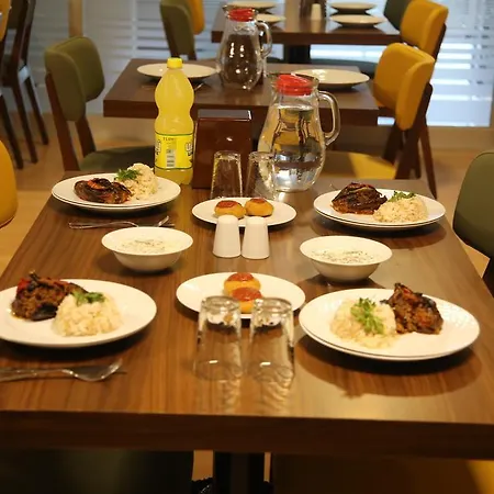 Timucin Aparthotel 3*