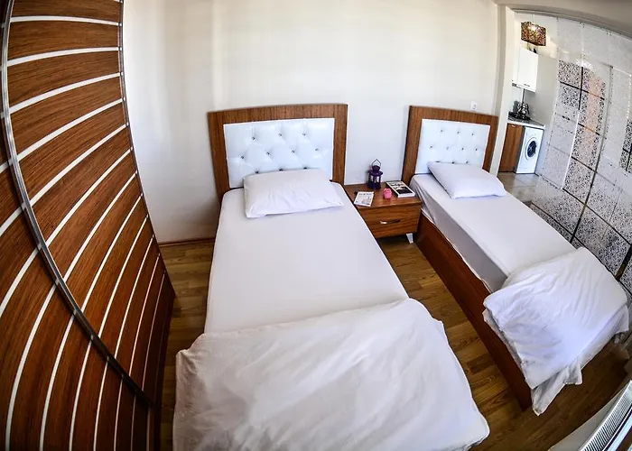 Timucin Aparthotel 3*