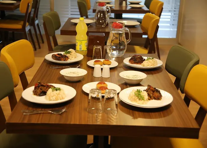 Timucin Aparthotel 3*